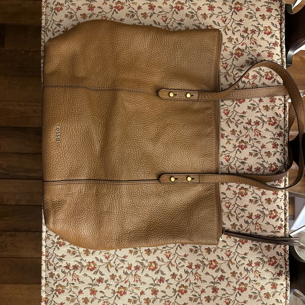 Fossil Purse - Picture 2 of 5